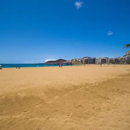 In Palmas Near Playa De Canteras *